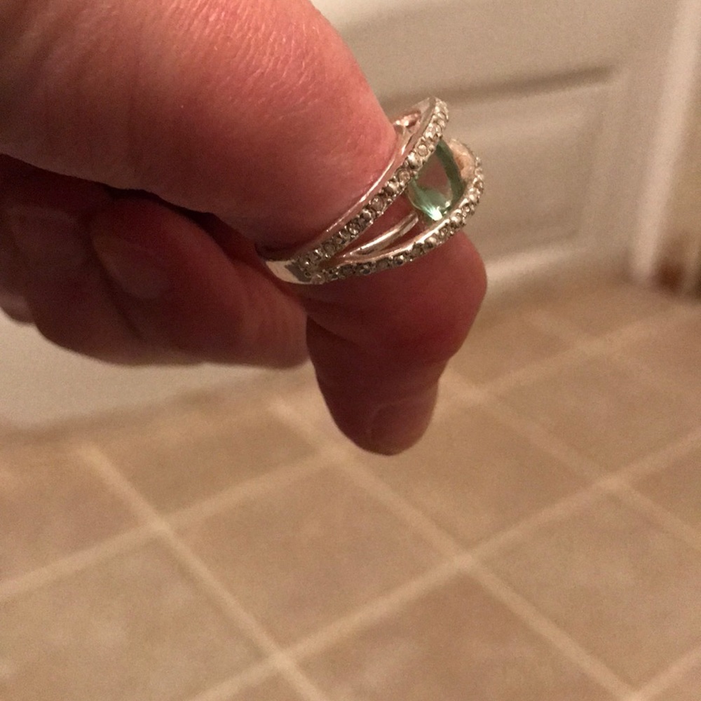 Ring - Picture 2 of 2